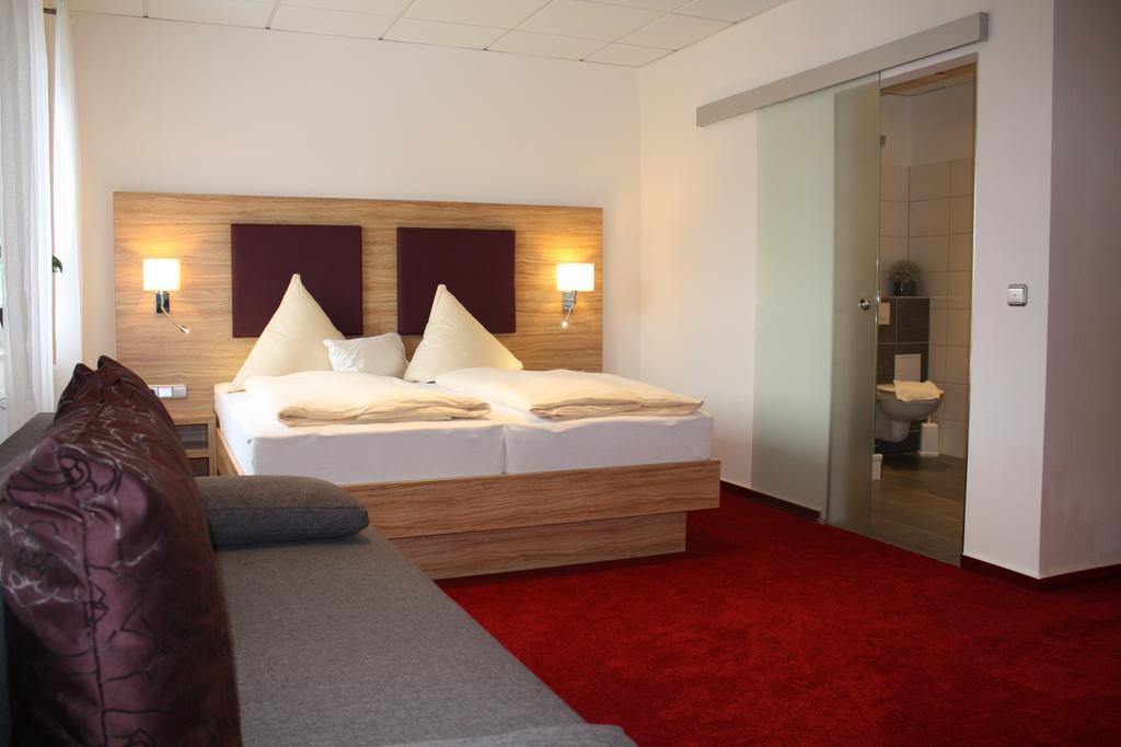 Hotel Zum Kuehlen Grunde ميندين الغرفة الصورة